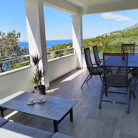 Josip Apartment Starigrad Paklenica